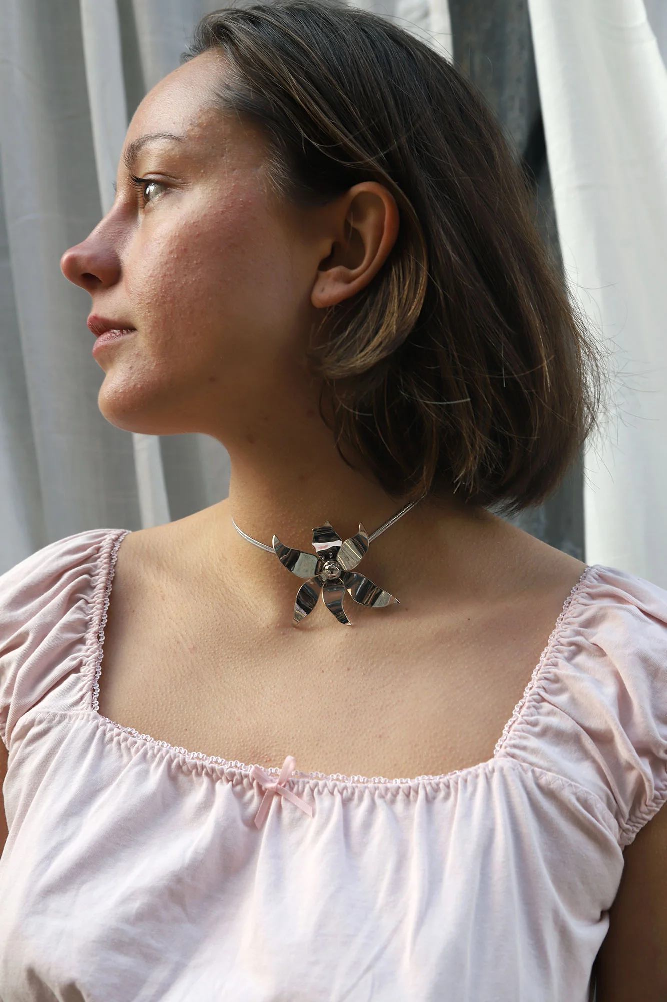 Evie Flower Necklace - Image 6