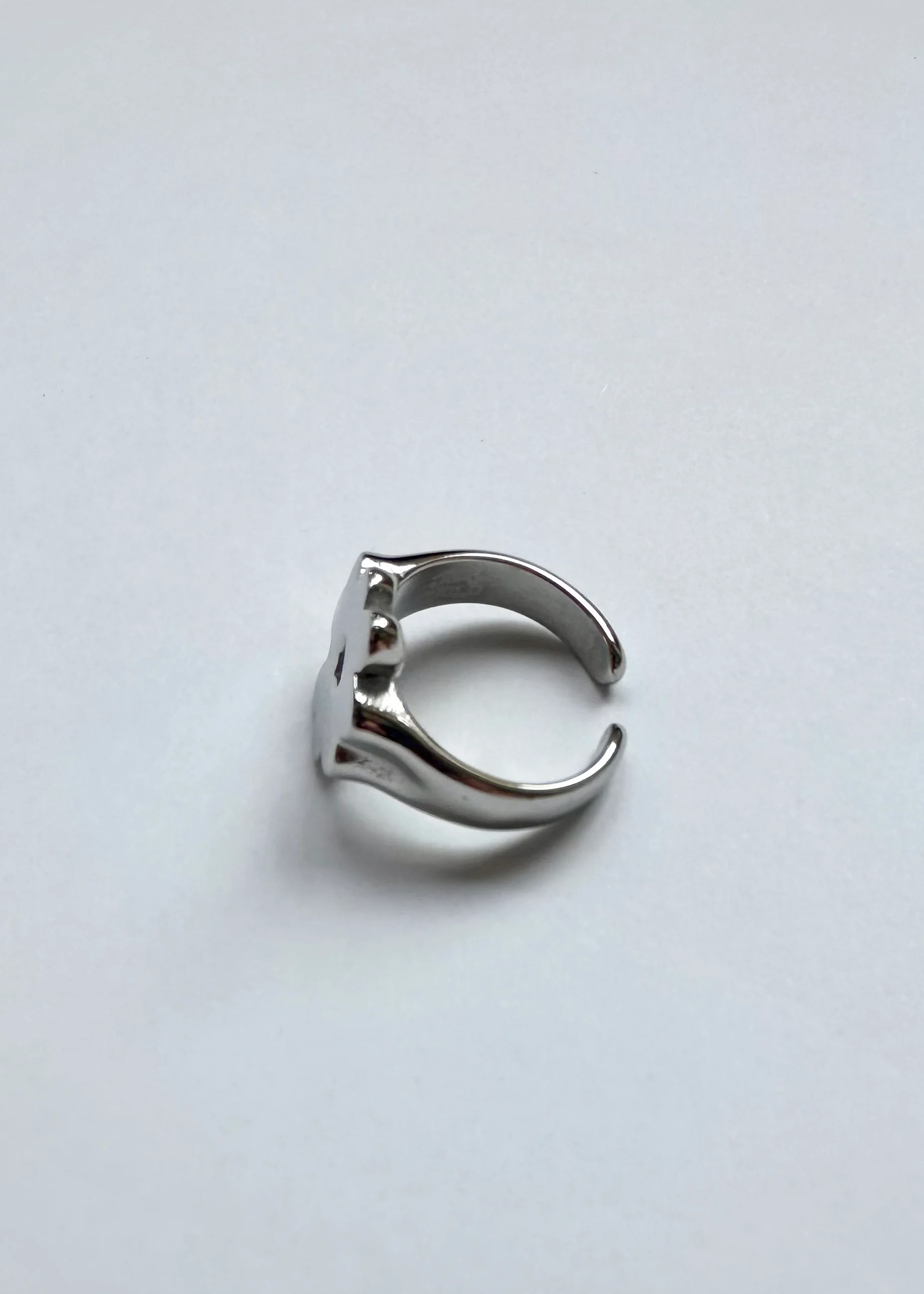 July Child X Norah Store Blobby Flower Ring - Image 4