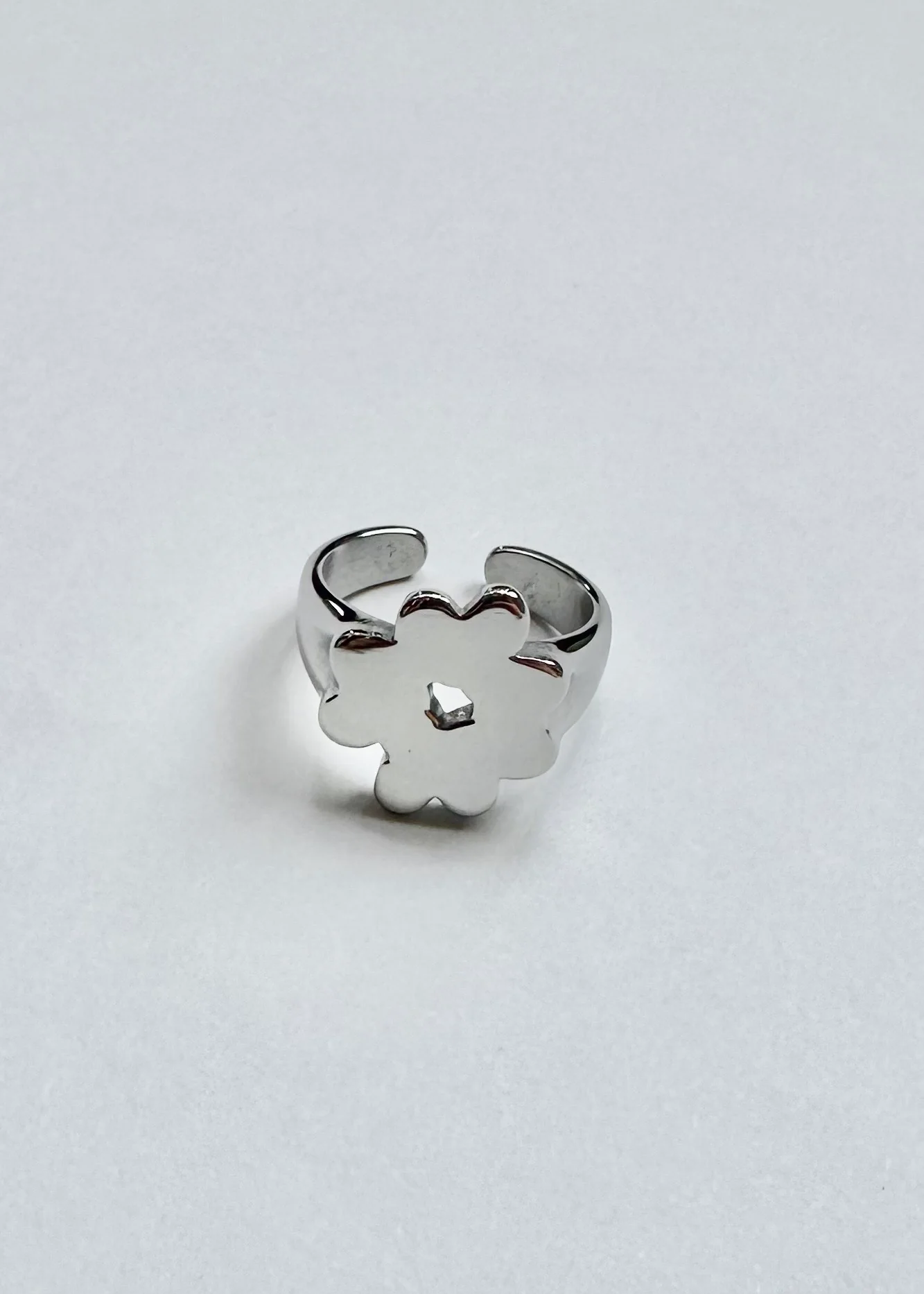 July Child X Norah Store Blobby Flower Ring - Image 5