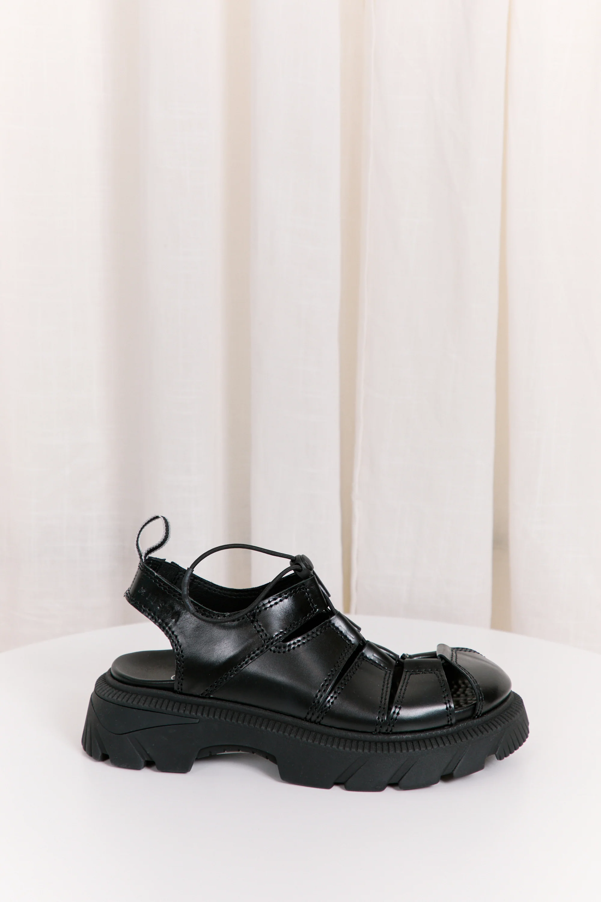 Eunice Sandals | Black - Image 4