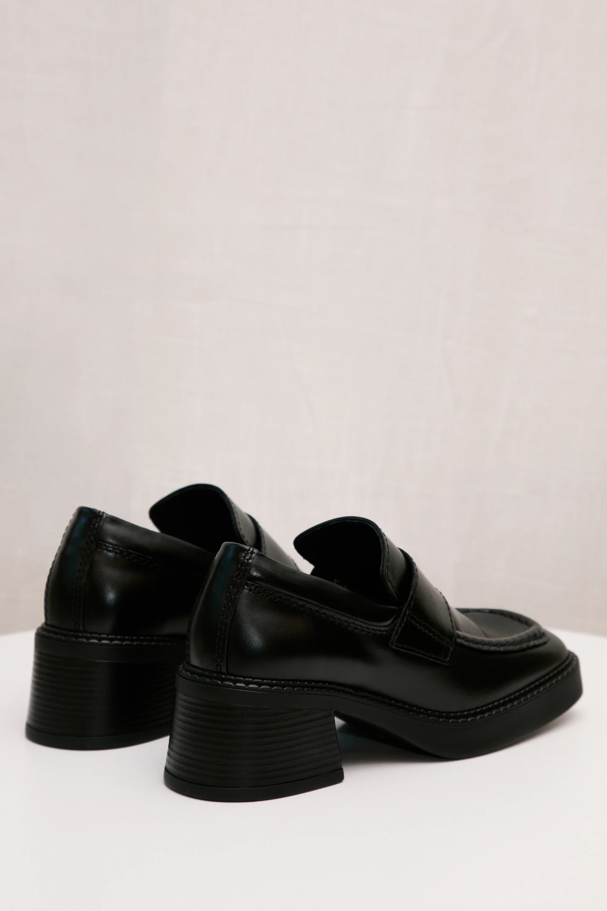 Karina Loafers | Black - Image 4
