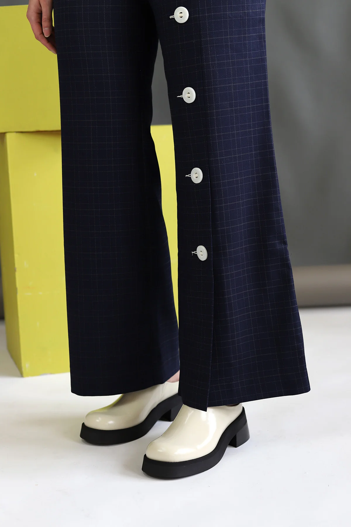 Odile Mules | Beige - Image 3
