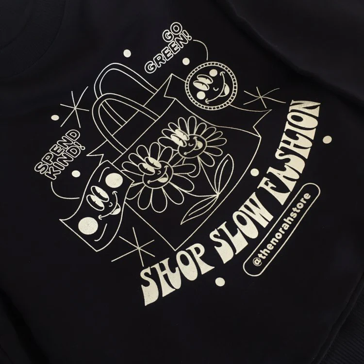 Shop Slow Fashion Sweatshirt in White/ Navy - Image 6