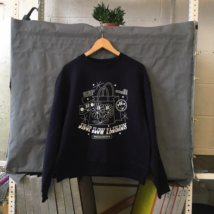 Shop Slow Fashion Sweatshirt in White/ Navy - Image 8
